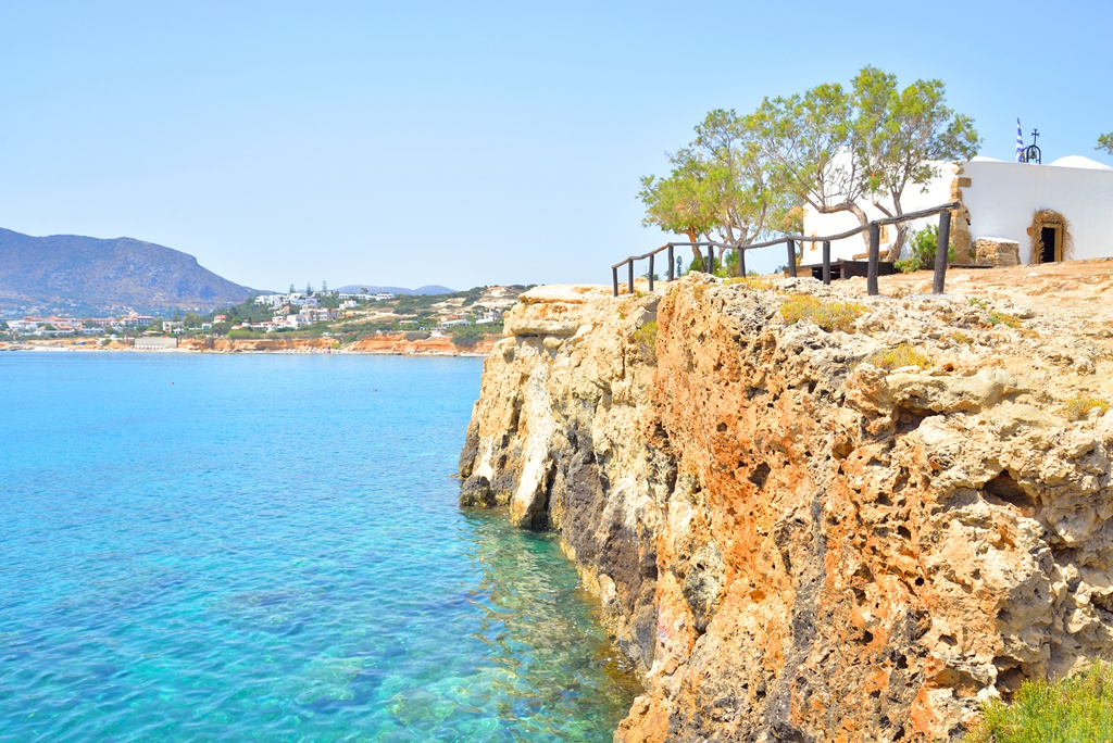 Crete_island_coast_near_Hersonissos_at_sunny_summer_day.jpg
